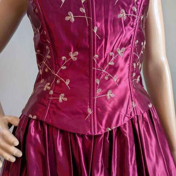 Vintage 90s JM for Gunne Sax Red Ball Gown Floral Embroidery Corset Size 5/6 - Picture 11 of 15